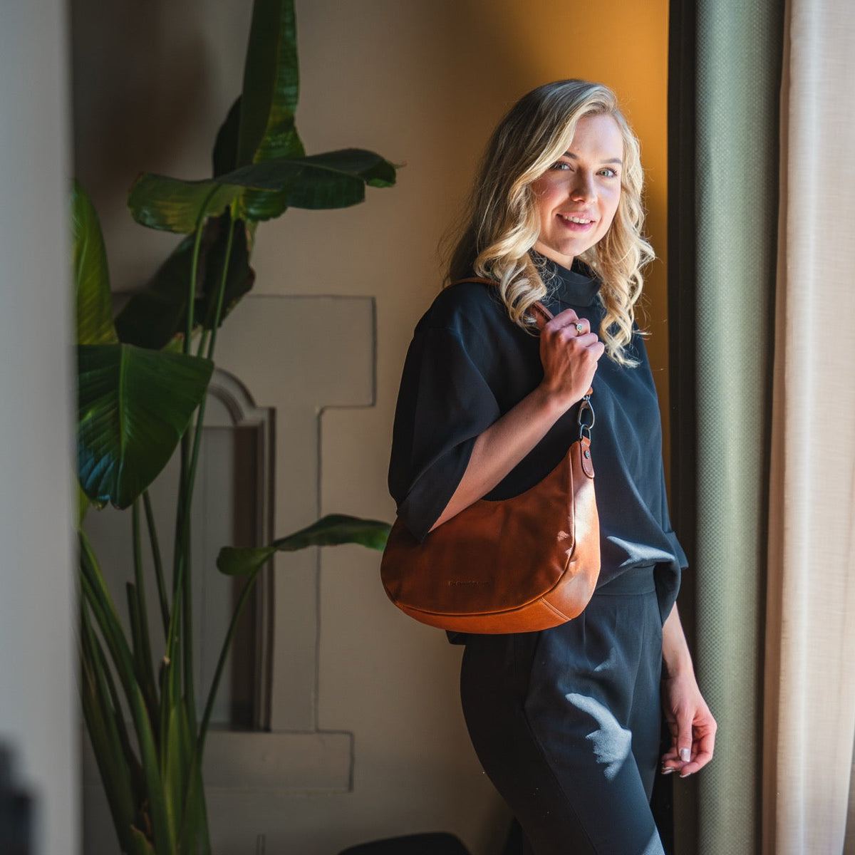 
Alexandria Vollnarbenleder-Schultertasche – alternate product view 3