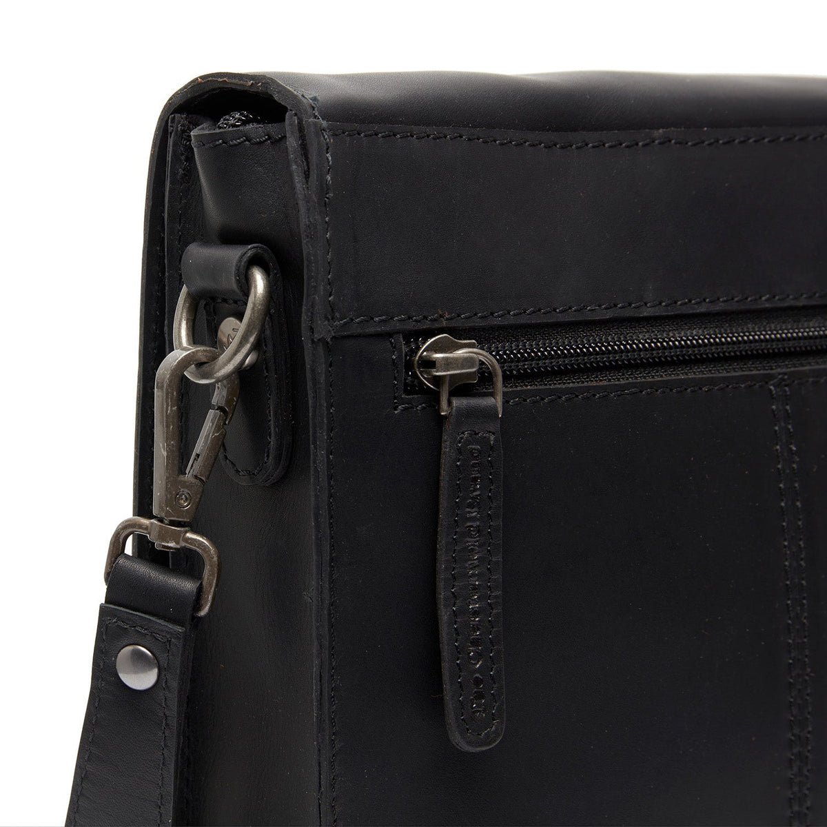 
Innenansicht Showing Dedicated Padded Laptop Sleeve & Multi-Compartment Organization