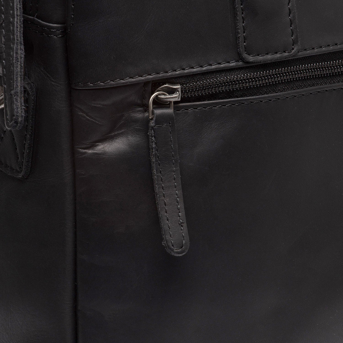 Innenansicht Showing Dedicated Padded Laptop Sleeve &amp; Multi-Compartment Organization