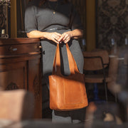 Tofino Full-Grain Leather Shoulder Bag für Damen – Zusätzliche Produktansicht 3