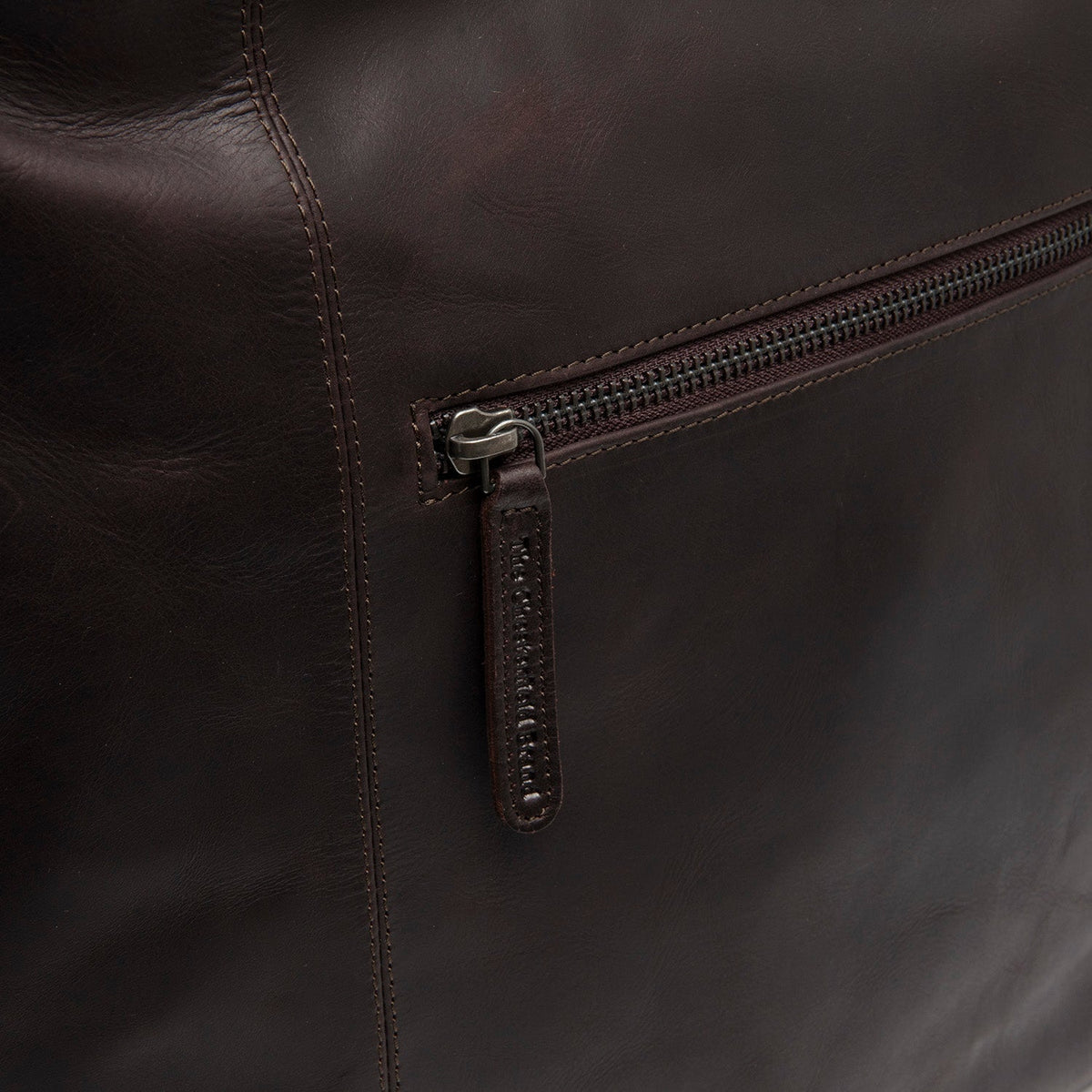 
Everyday Carry Perspective Showing Ergonomic Grab Handle & Strap Comfort