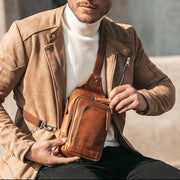 Leather Sling Bag Riga für Damen – Zusätzliche Produktansicht 2