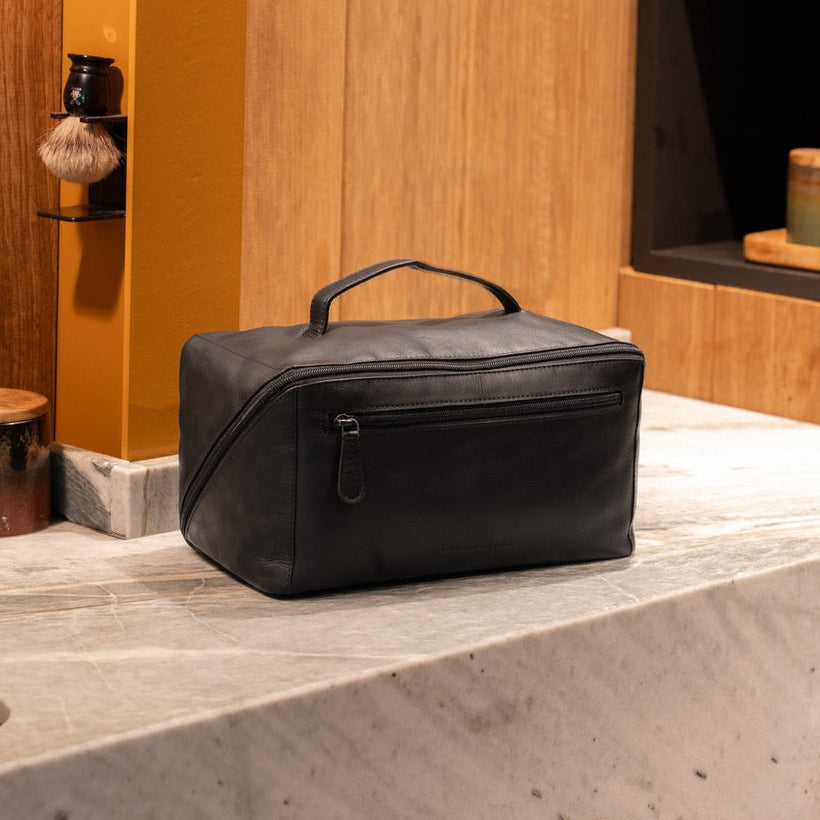 Trevia Full-Grain Leather Toiletry Bag für Damen