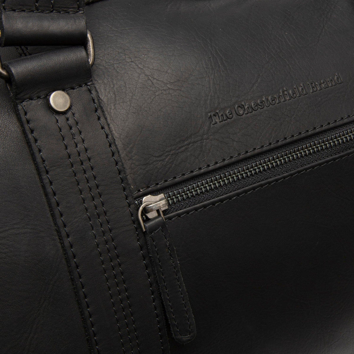 Rivaro Full-Grain Leather Weekender Bag für Damen - Structured Side Profile Showing Gusset Depth &amp; Expansion Capacity