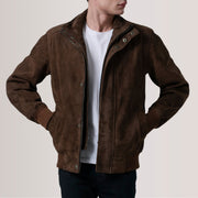 
Tailored Rib Cuffs & Hem Craftsmanship Construction Detail on Lester Braun Suede Leder-Bomberjacke für Herren For Men