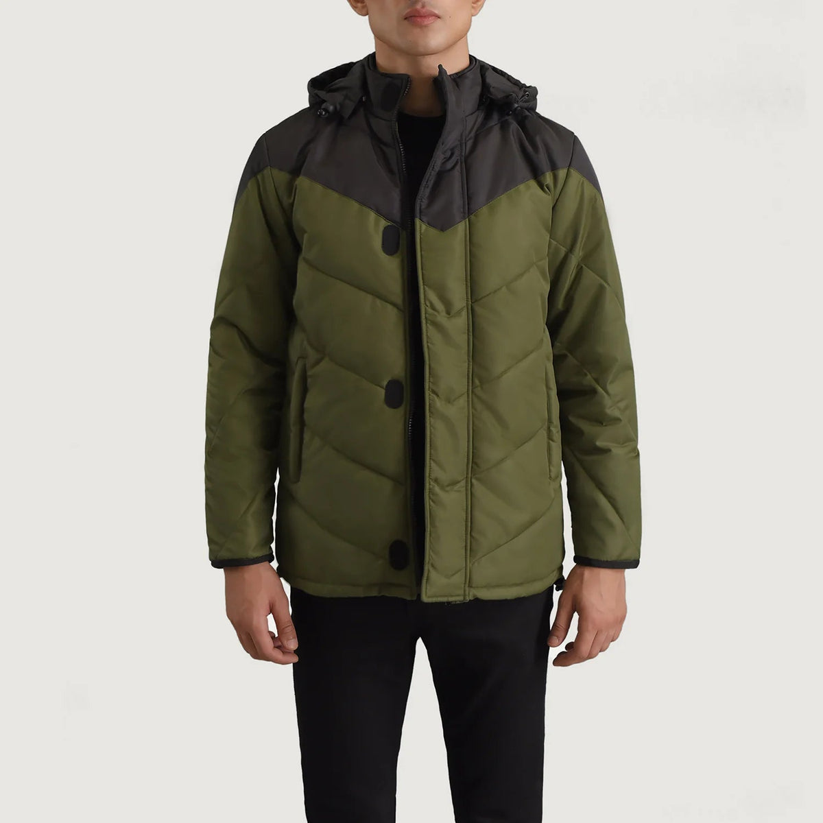 
Luka Schwarz & Grün Hooded Puffer Lederjacke für Herren in Black & Green Full-Grain Leather - Vorderansicht & maßgeschneiderte Silhouette | Online Kaufen
