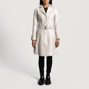 
Detailansicht of Notch & Button Hardware on Moonlight Silver Leder-Trenchcoat für Damen