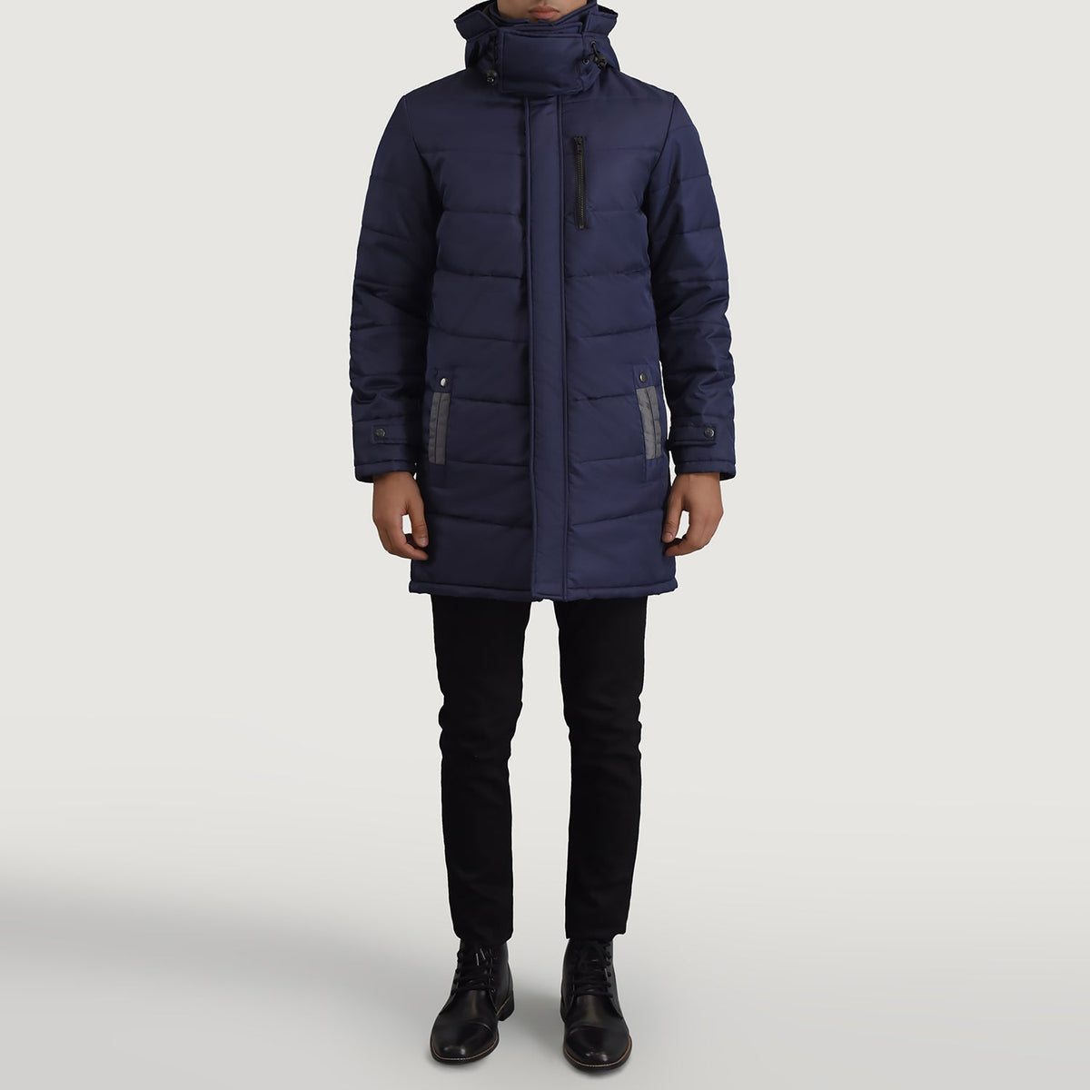 
Moore Blau Hooded Parka für Herren - Seitenansicht mit ergonomischem Ärmelschnitt & sportlicher Passform