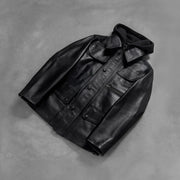 Styled Fit Perspective of Men's Moulder Hooded Schwarz Lederjacke für Herren on Model - Natural Daylight Drape