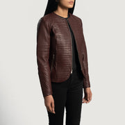 Maroon Sheepskin Leather Biker Jacket - Rückansicht mit passgenauen Schultern &amp; sauberem Saum
