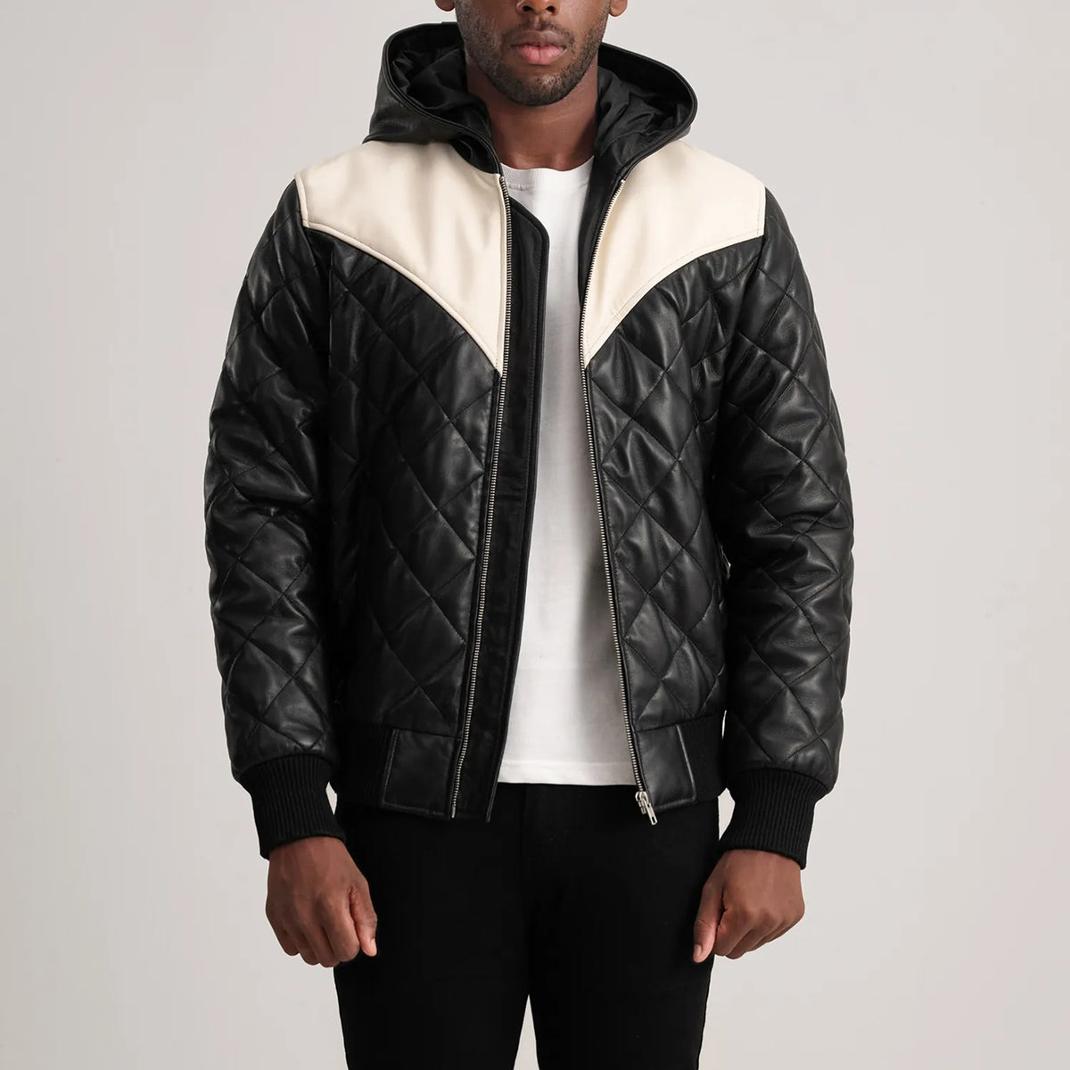 
Norman Tan Hooded Bomber Leather Puffer Jacket in Tan Brown Sheepskin Leather - Vorderansicht & maßgeschneiderte Silhouette | Online Kaufen