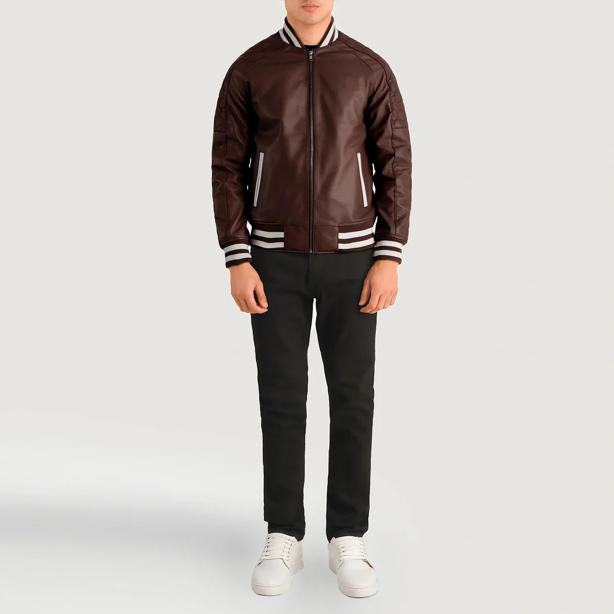 Pascal Kastanienbraun Leather Varsity Lederjacke für Herren - Seitenansicht mit ergonomischem Ärmelschnitt