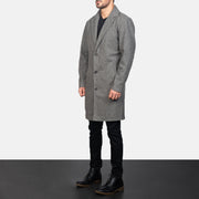 
Grey Synthetic Wool Trench Coat - Rückansicht mit passgenauen Schultern & sauberem Saum