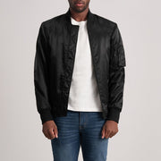 Quinton MA-1 Schwarz Leder-Bomberjacke für Herren - Seitenansicht mit ergonomischem Ärmelschnitt