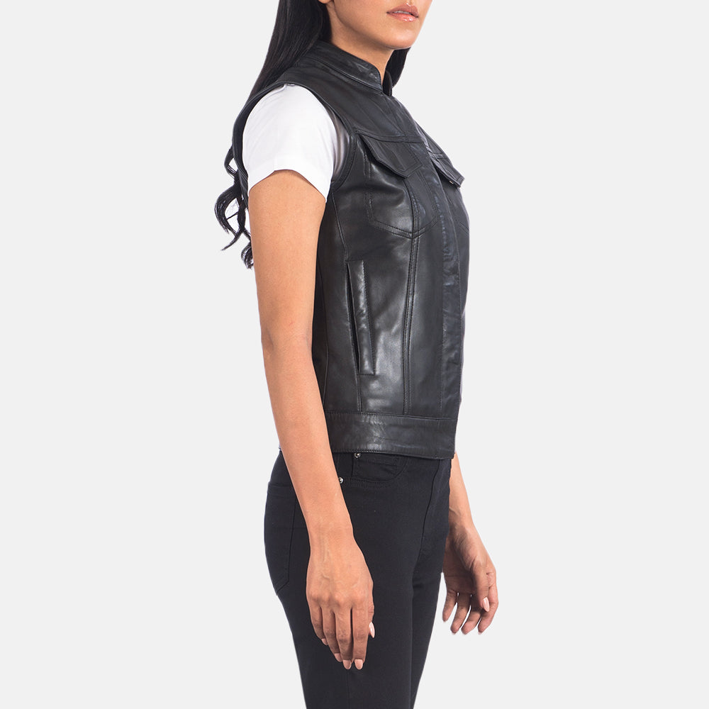 
Black Sheepskin Leather Biker Jacket - Rückansicht mit passgenauen Schultern & sauberem Saum