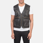 Detailansicht of Classic Collar &amp; Zipper Hardware on Men's Safari Braun Lederweste für Herren
