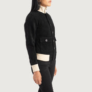 
Black Goatskin Suede Bomber Jacket - Rückansicht mit passgenauen Schultern & sauberem Saum