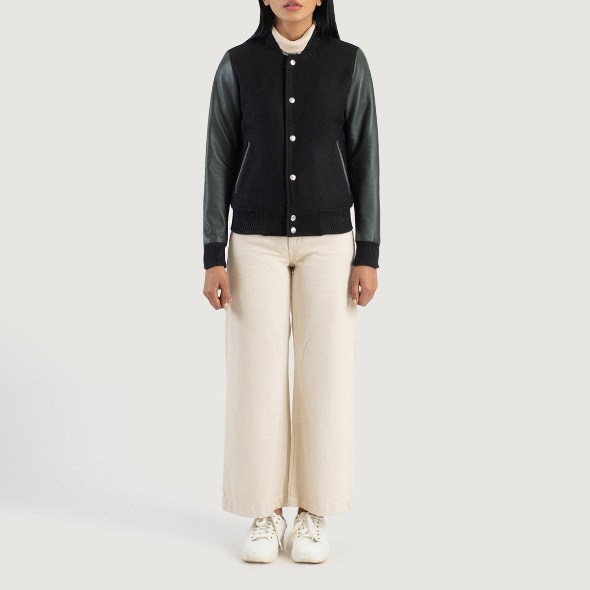 Savant Green Hybrid Varsity Jacket - Seitenansicht mit ergonomischem Ärmelschnitt