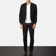 Men's Shane Schwarz Suede Leder-Bomberjacke für Herren - Seitenansicht mit ergonomischem Ärmelschnitt