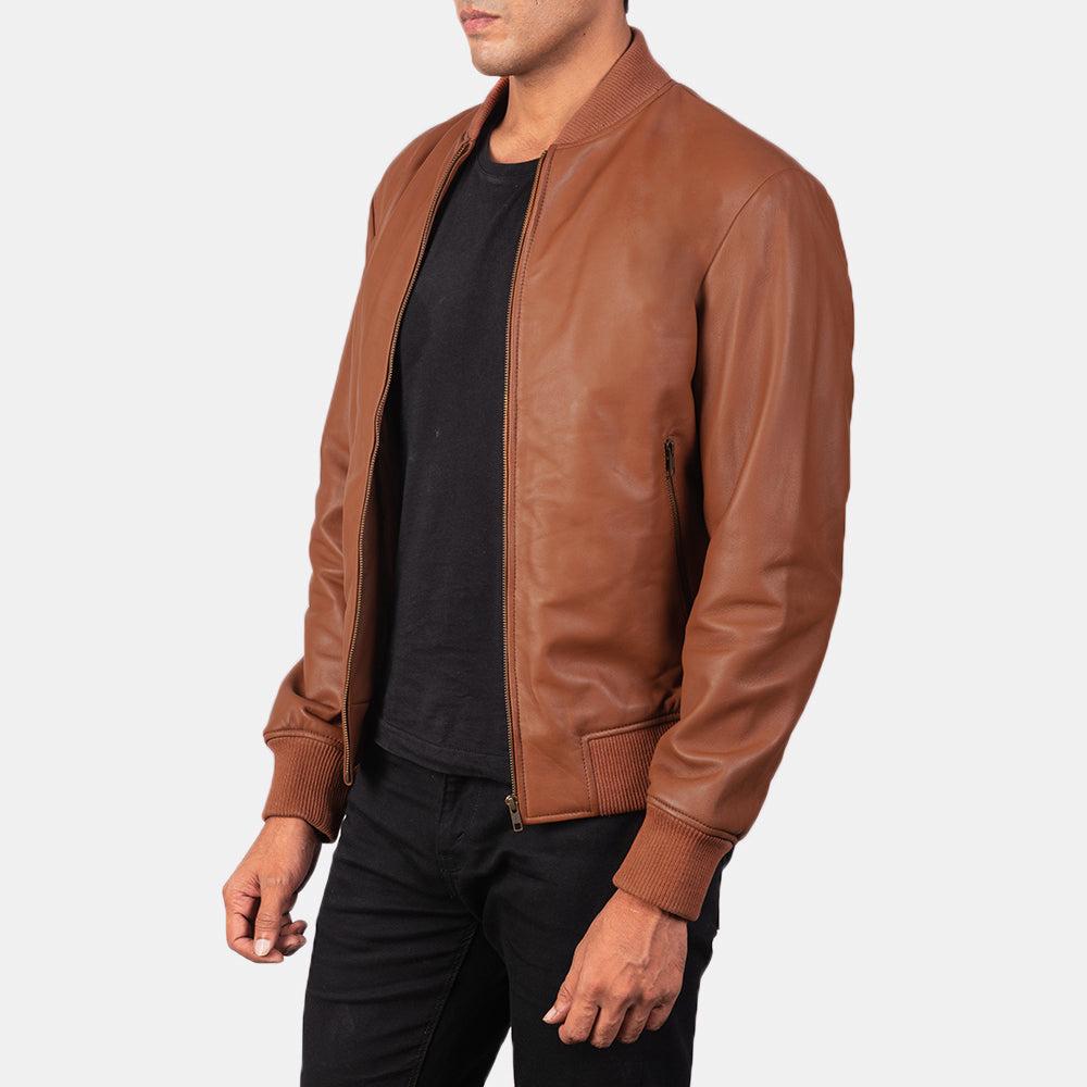 Brown Sheepskin Leather Bomber Jacket - Rückansicht mit passgenauen Schultern &amp; sauberem Saum