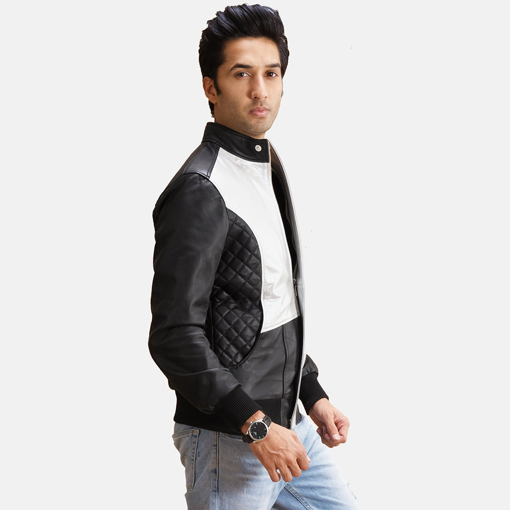 Black Sheepskin Leather Bomber Jacket - Rückansicht mit passgenauen Schultern &amp; sauberem Saum