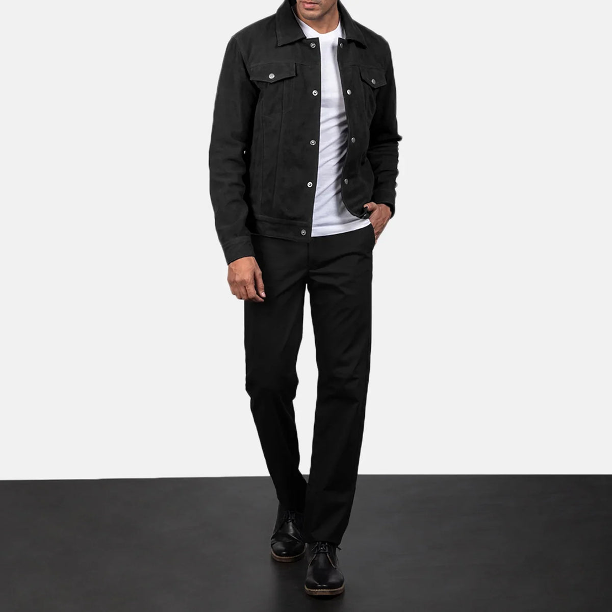 Men's Stallon Black Suede Jacket - Seitenansicht mit ergonomischem Ärmelschnitt