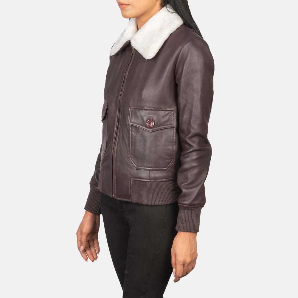 Maroon Sheepskin Leather Bomber Jacket - Rückansicht mit passgenauen Schultern &amp; sauberem Saum