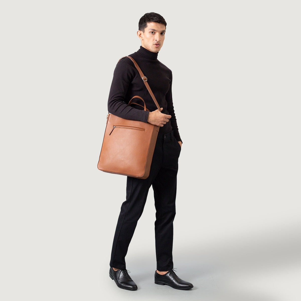 
The Poet Leder-Shopper – alternate product view 9