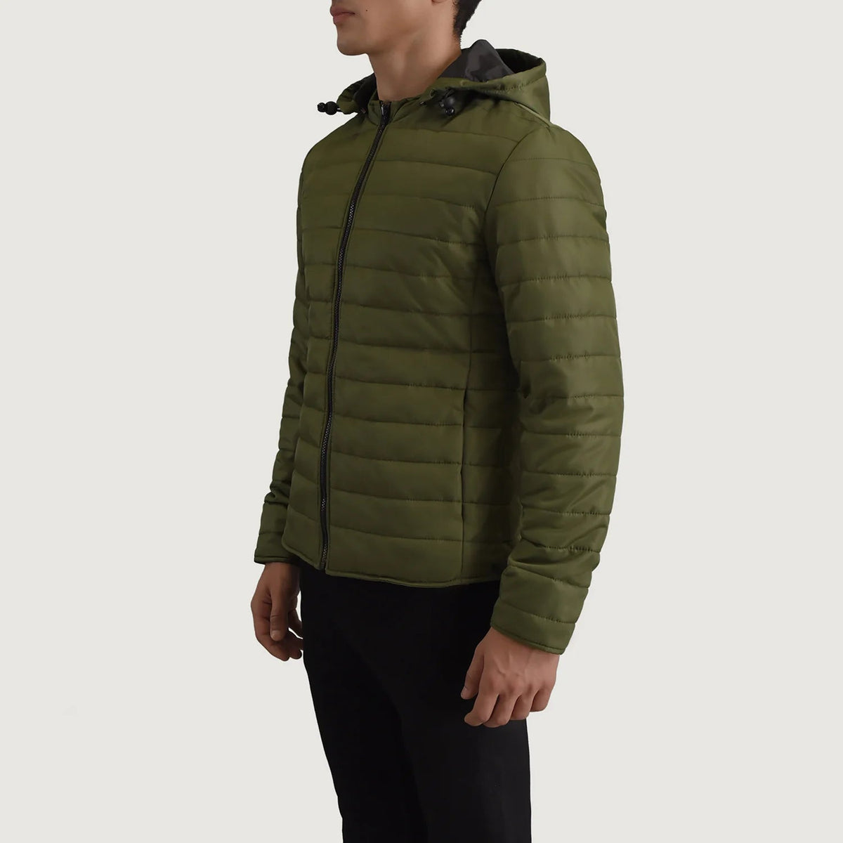 
Green Full-Grain Leather Hooded Jacket - Rückansicht mit passgenauen Schultern & sauberem Saum