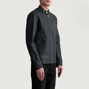 
Tumbled Black Sheepskin Leather Biker Jacket - Rückansicht mit passgenauen Schultern & sauberem Saum