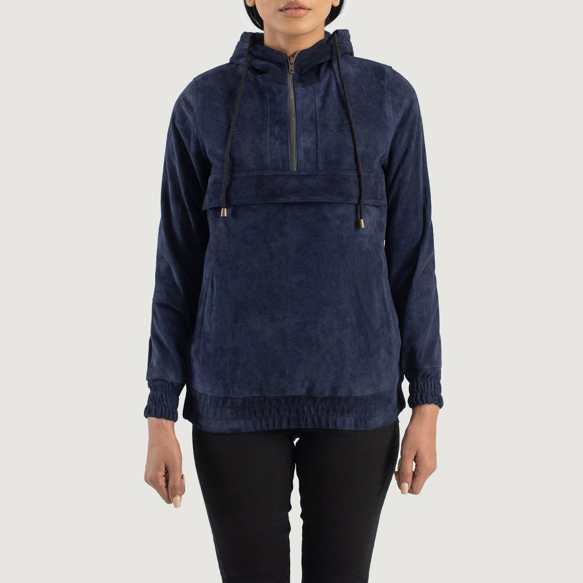 Zest Blue Hooded Suede Pullover Jacket in Blue Sheepskin Suede - Vorderansicht &amp; maßgeschneiderte Silhouette | Online Kaufen